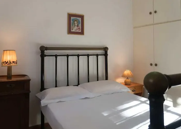 Mitsa With Stunning View On The Hill Argassi