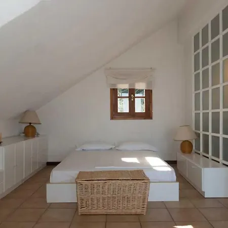 Mitsa With Stunning View On The Hill *