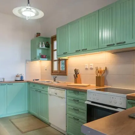 Mitsa With Stunning View On The Hill *